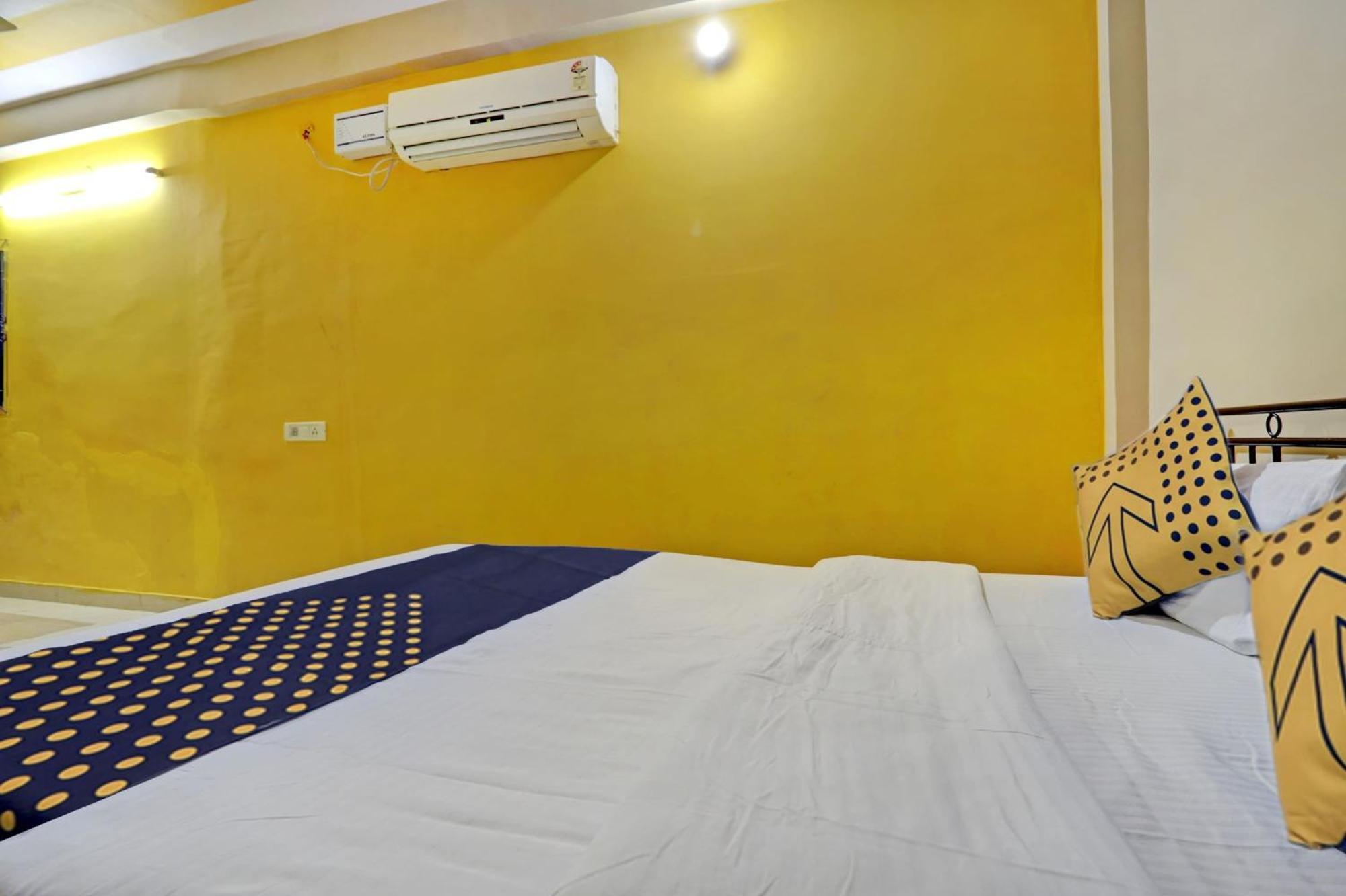 SPOT ON 39561 Hotel Deep Jaipur Buitenkant foto